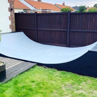 2ft tall half pipe ramp